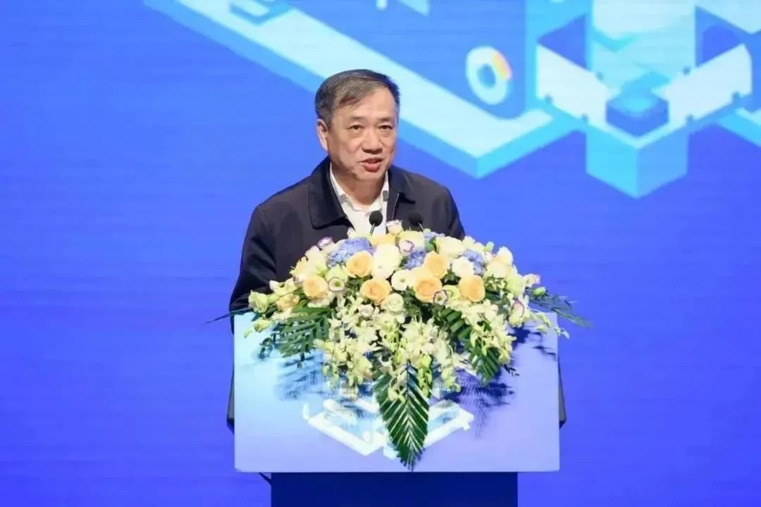 上海交通大學(xué)黨委書記楊振斌致歡迎詞。